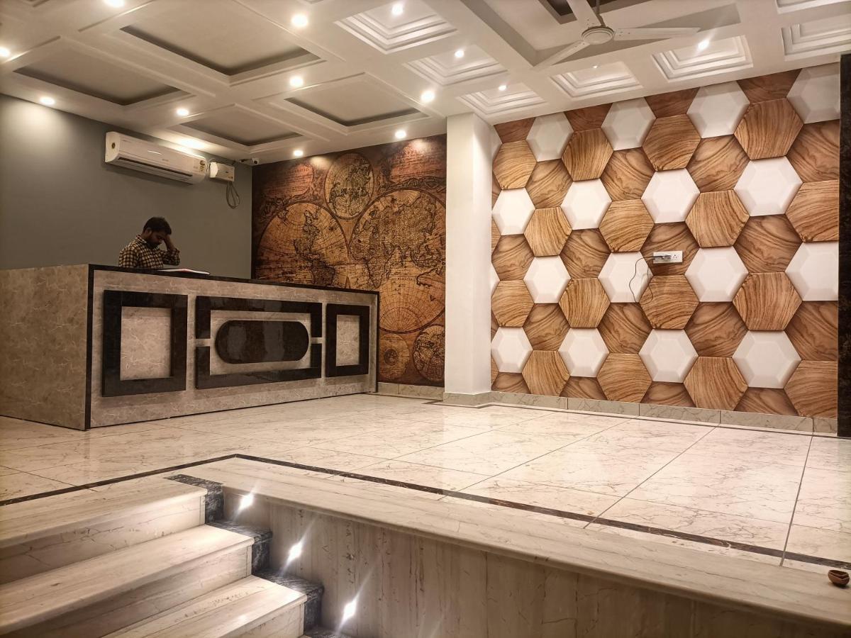 Hotel Tark Inn Near Igi Airport Нью-Делі Екстер'єр фото