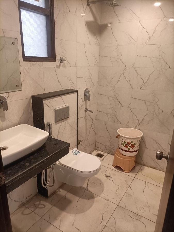 Hotel Tark Inn Near Igi Airport Нью-Делі Екстер'єр фото